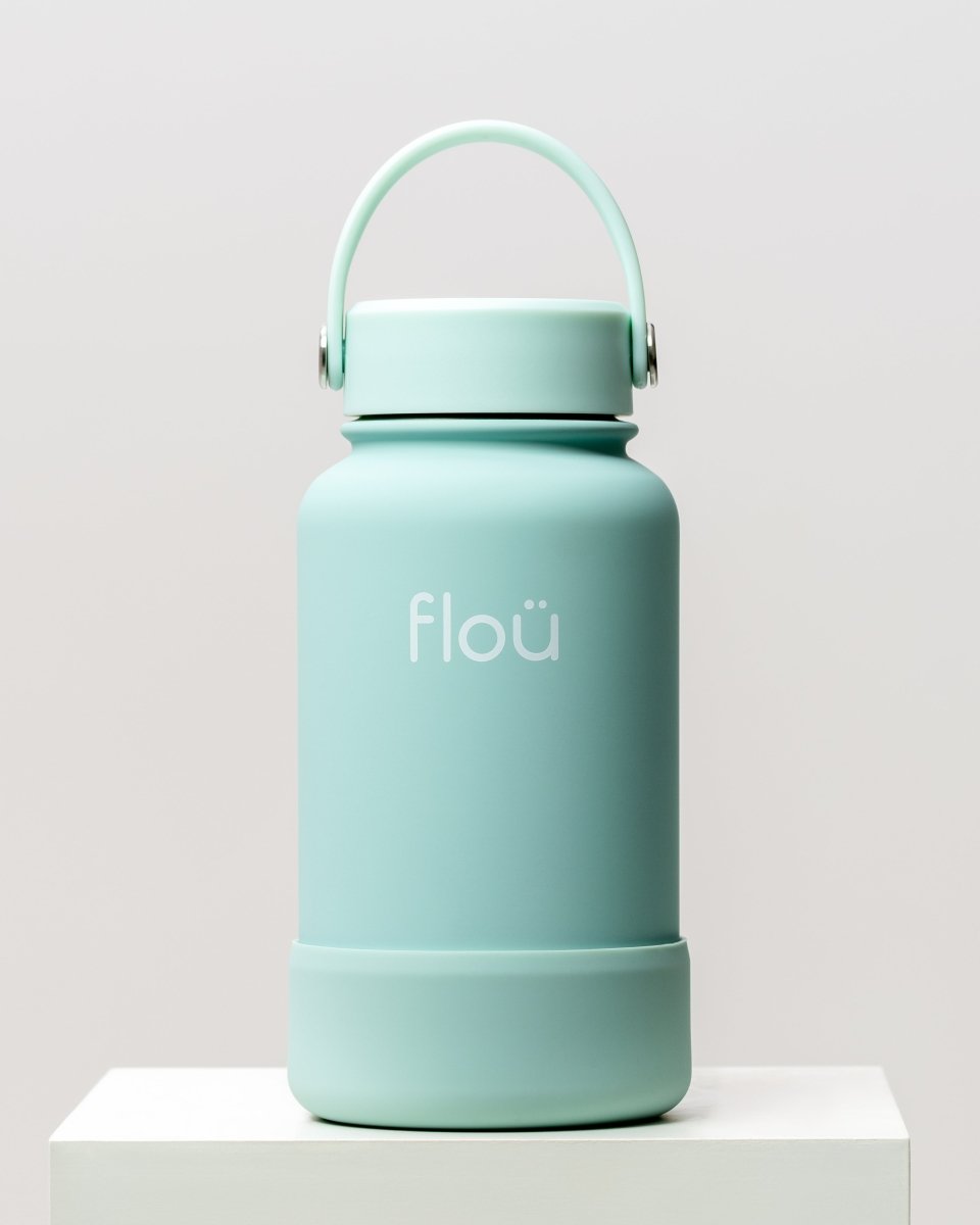 https://flouus.com/cdn/shop/products/PureFlou22oz-BluishWhite-758692.jpg?v=1693519104&width=1445