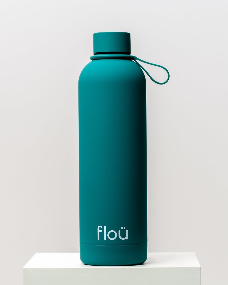 Stylish insulated water bottle 25 oz - glass green