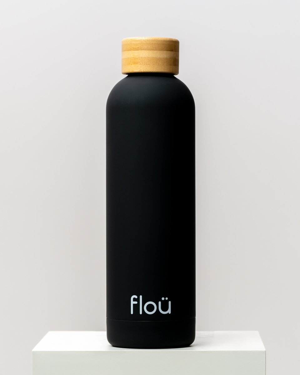 Double wall insulated water bottle with bamboo lid - black