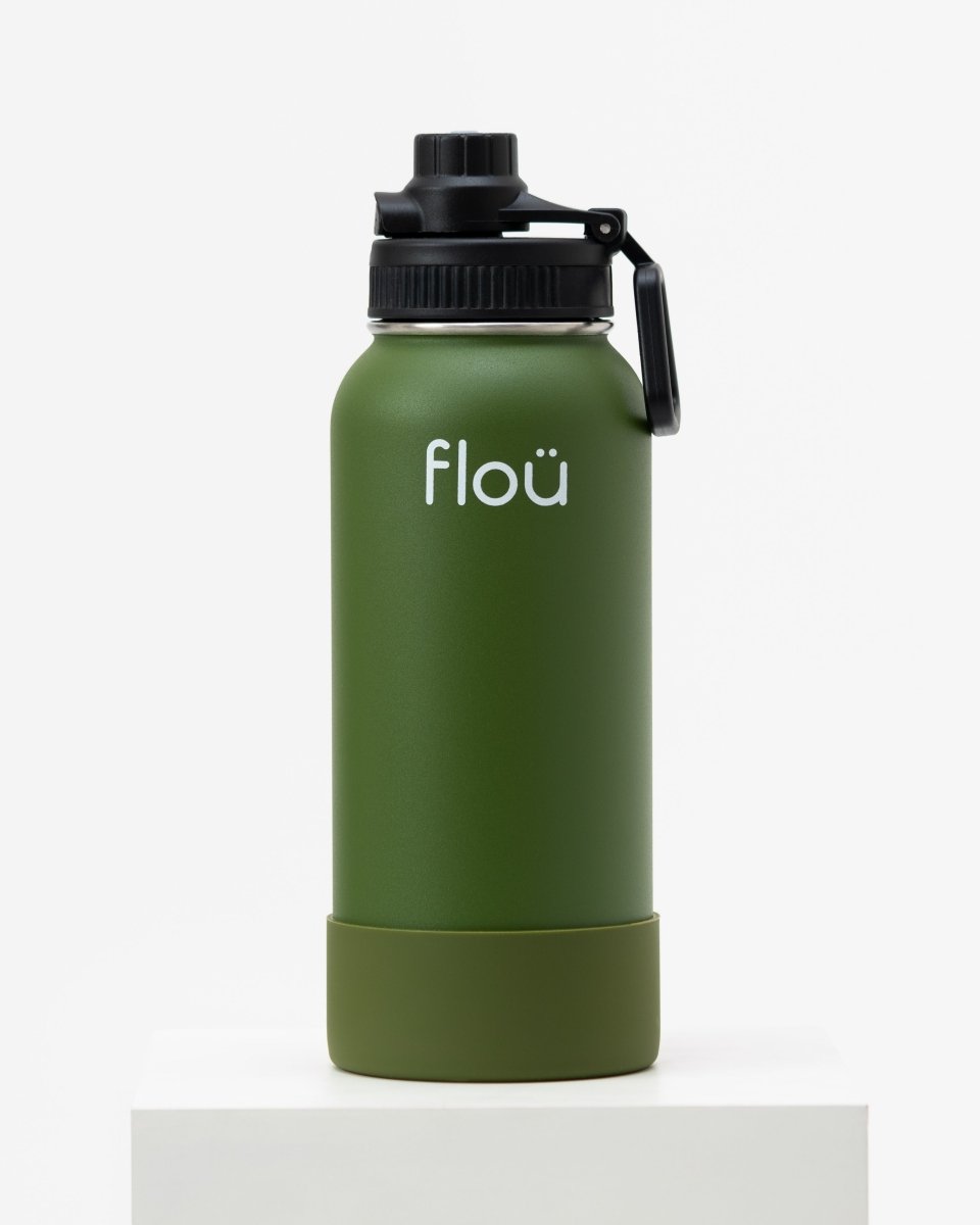 Insulated stainless steel water bottle with grip, ideal for sports. - moss green32 oz